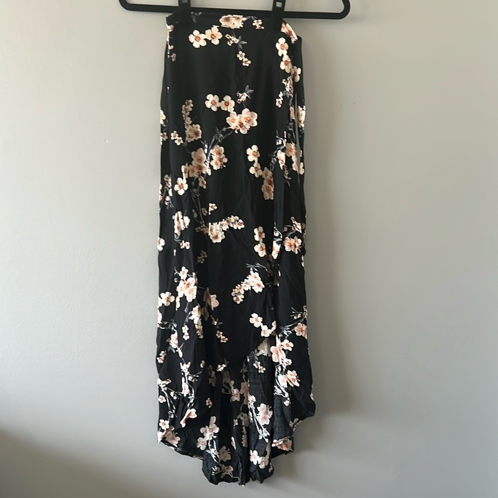American Eagle Asymmetrical Floral Maxi Skirt. size XS